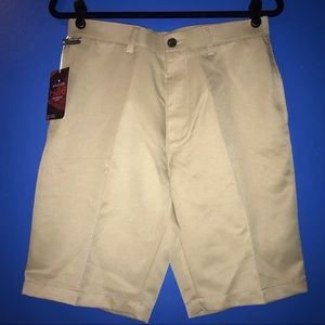 NWT HAGGAR H26 performance shorts size 30